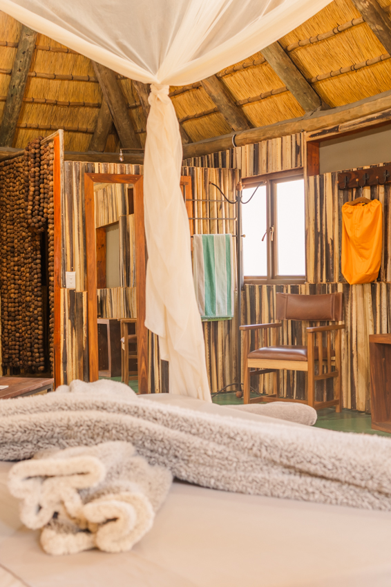 epupa falls lodge accommodation, epupa